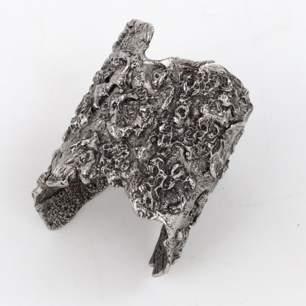 Alexander McQueen Cuff Bracelet - Picture 13 of 15